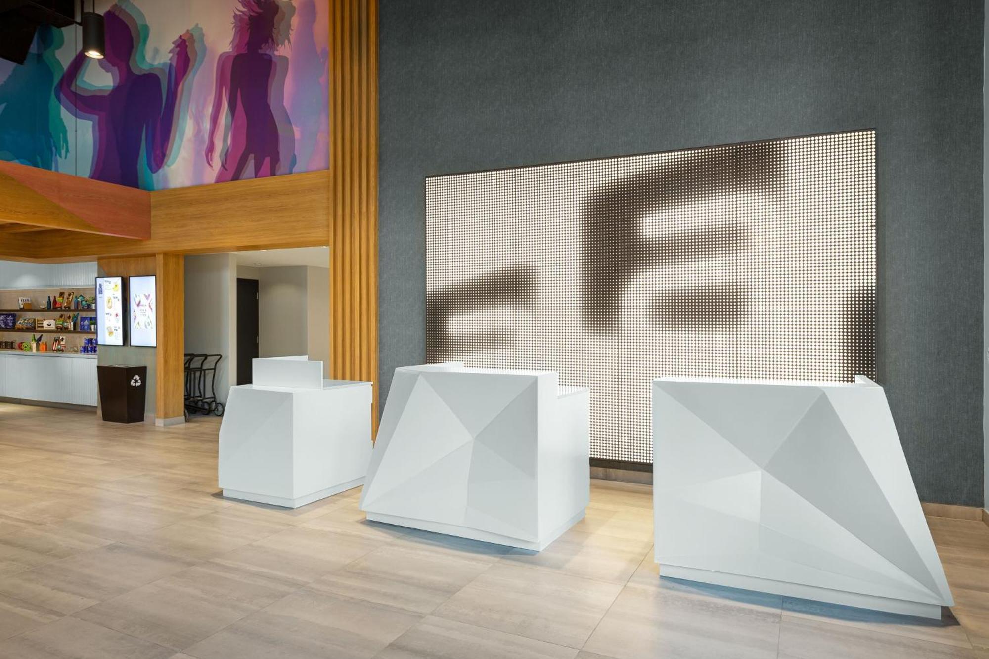 Aloft 3*